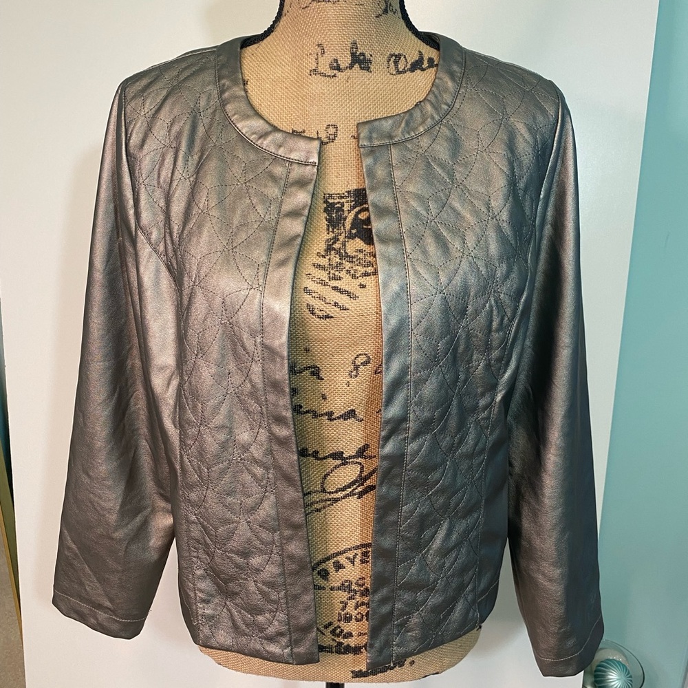 CHICO’S Jacket size 1(size 8)